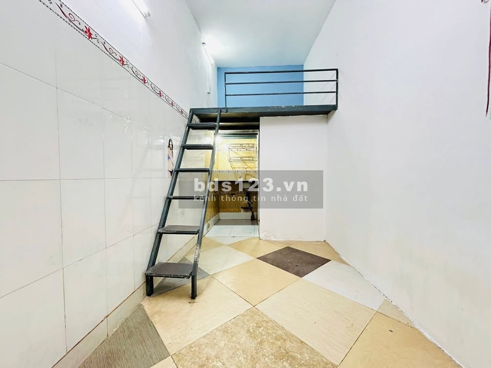 Phòng trệt 2.1 triệu tại QL22, Trung Chánh, Hóc Môn - Gần Huflit