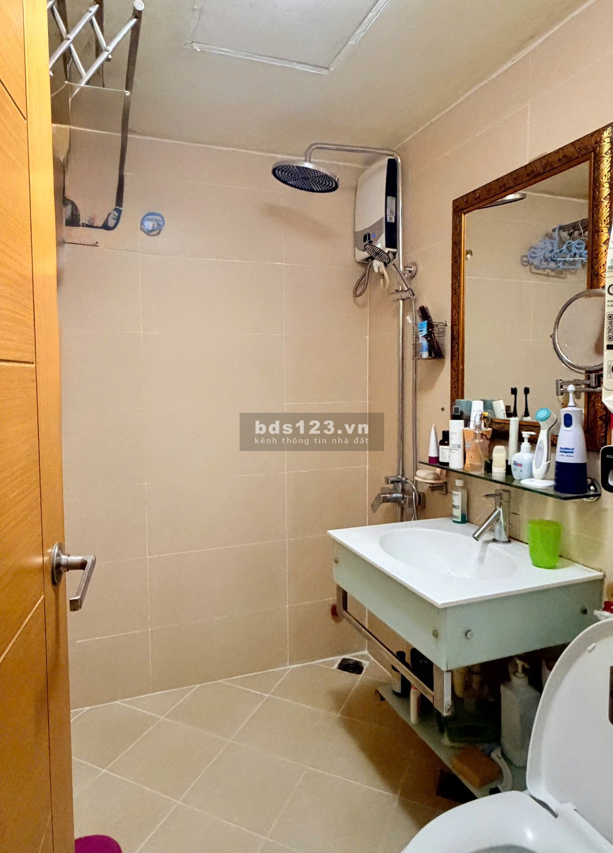 Căn 66m2 (3pn2wc) Q. Bình Tân, nội thất, sổ hồng sẵn, thanh…