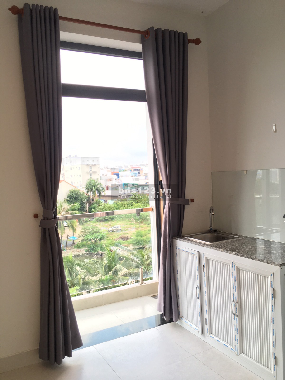 Phòng full nội thất ban công lớn Chợ Tân Quy Q7 (ban công riêng)