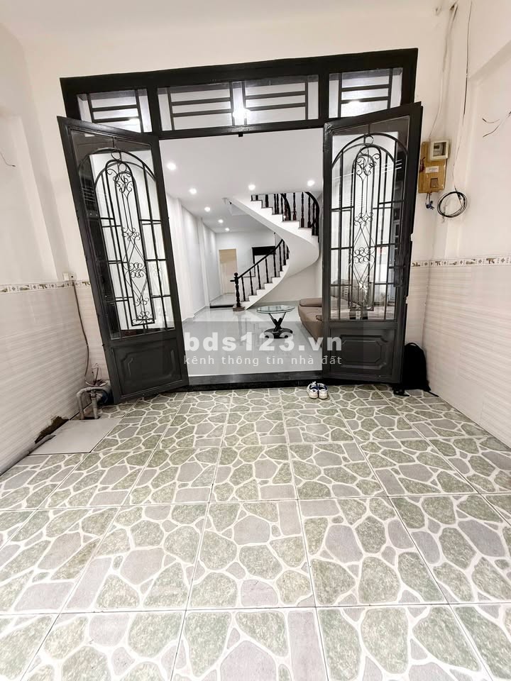 Cho thuê nhà 2PN, đủ nội thất, Trần Thị Hè, Hiệp Thành,…