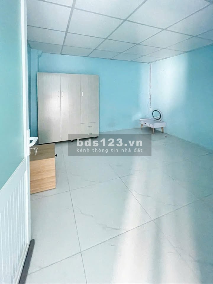 Cho thuê nhà mới 1 trệt 1 lầu hẻm Trần Quang Diệu, Quận 3