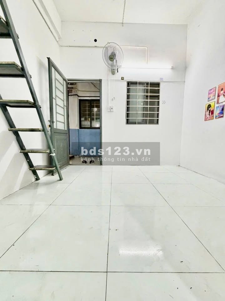 Cho thuê phòng 2.8 triệu tại 964 Hương Lộ 2, Bình Tân