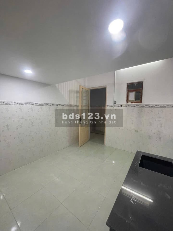 Phòng trọ 1283 HTP, P. Phú Thuận, Q.7 - Giá 3.8 triệu, có máy lạnh