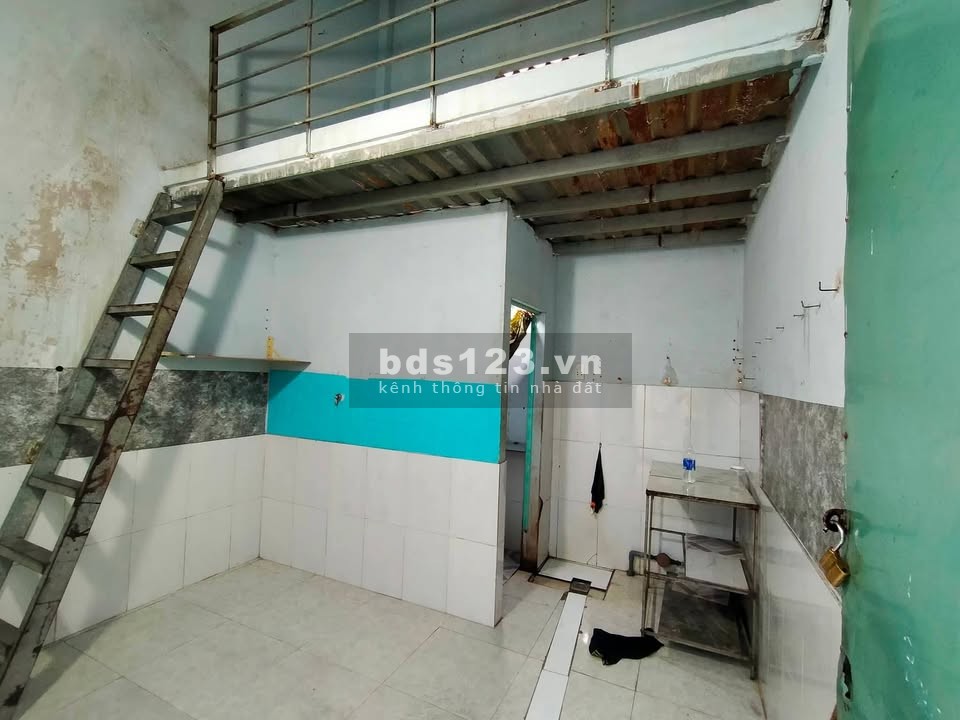 Phòng trọ gác lửng hẻm Huỳnh Thị Mài, Tân Hiệp, Hóc Môn