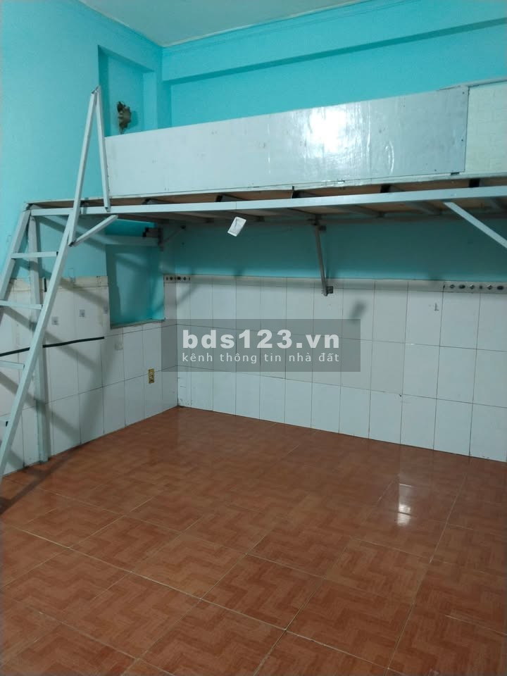 Cho thuê phòng 25m2 có gác, WC riêng tại Bình Tân, giá 2.2 triệu
