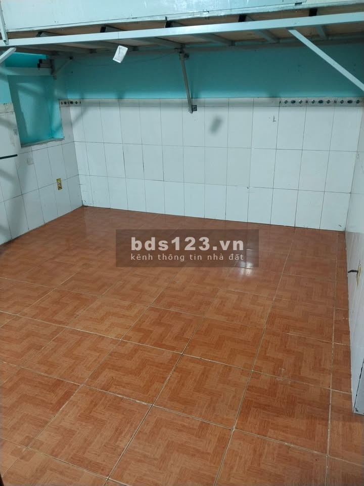 Cho thuê phòng 25m2 có gác, WC riêng tại Bình Tân, giá 2.2 triệu