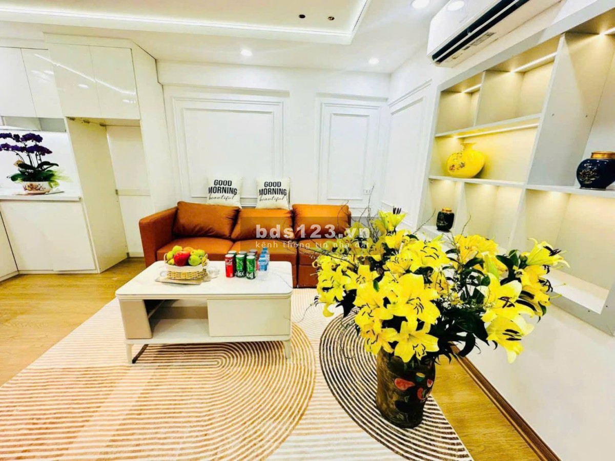 Nhà Đẹp Nam Đồng, Hồ Đắc Di, Đống Đa 70m, giá 4.2 tỷ.