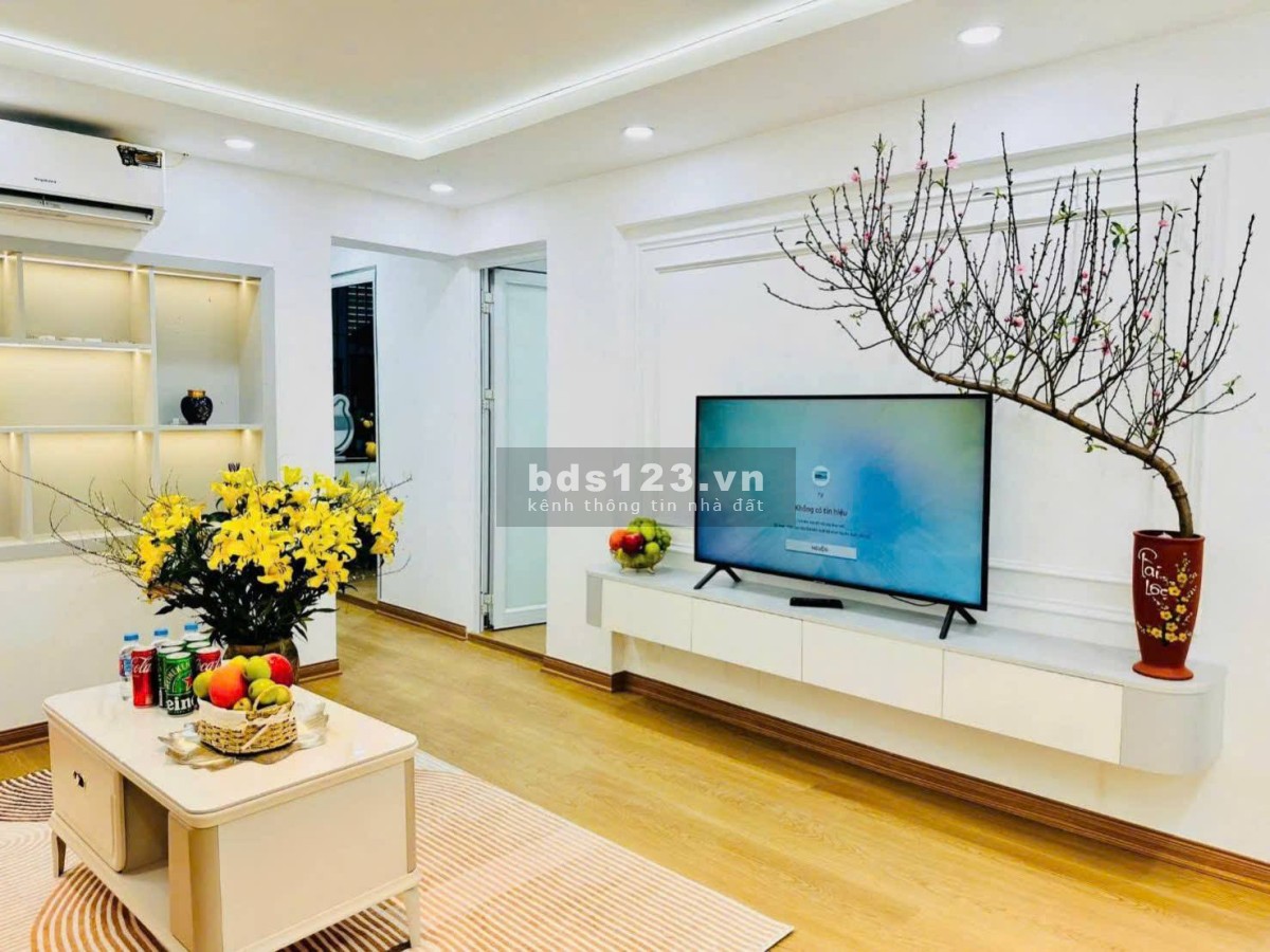 Nhà Đẹp Nam Đồng, Hồ Đắc Di, Đống Đa 70m, giá 4.2 tỷ.