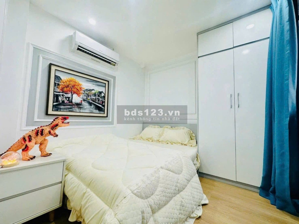 Nhà Đẹp Nam Đồng, Hồ Đắc Di, Đống Đa 70m, giá 4.2 tỷ.