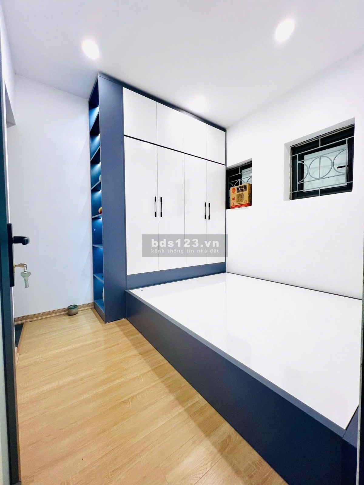 Nhà Đẹp Ở Luôn Hoàng Quốc Việt, Cầu Giấy 65m, giá 3.98 tỷ.