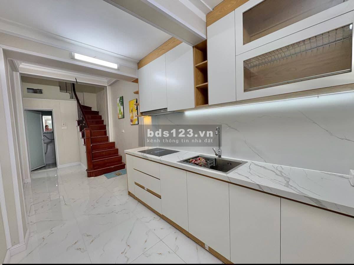 Nhà Đẹp Phương Mai, Đống Đa 110m, 4 tầng, mt 4 m, giá 5.3 tỷ.