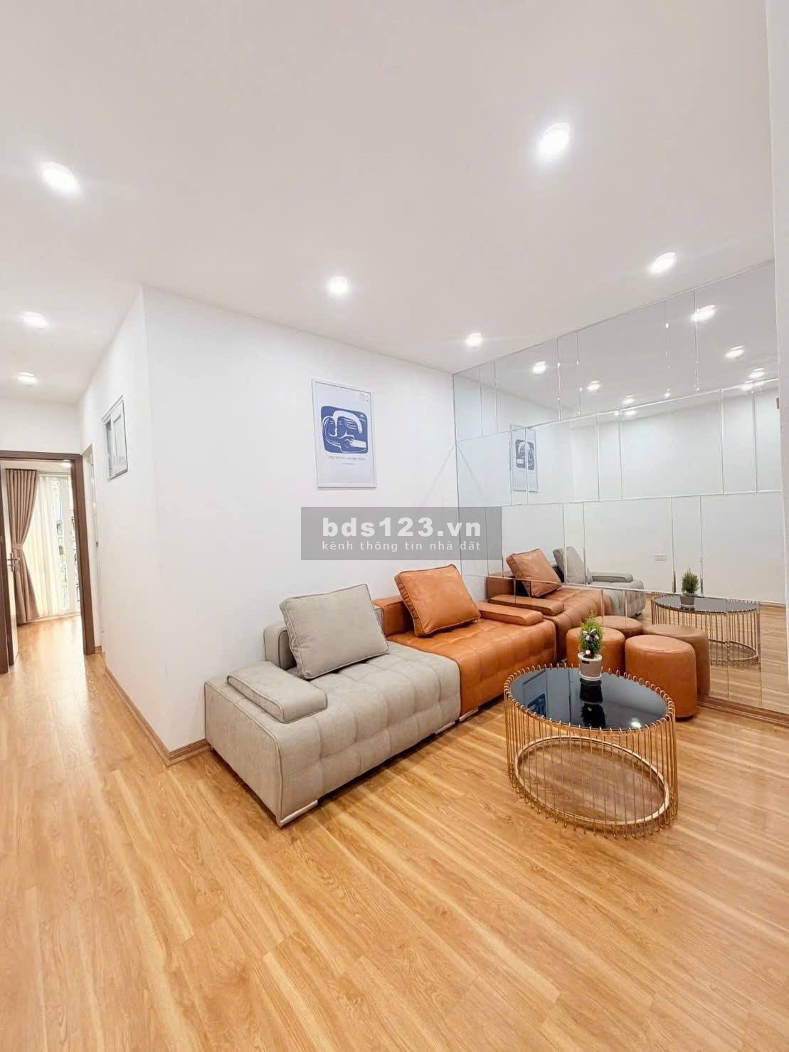 Nhà Đẹp Ở Luôn Tôn Đức Thắng, Đống Đa 60m, giá 3.65 tỷ.