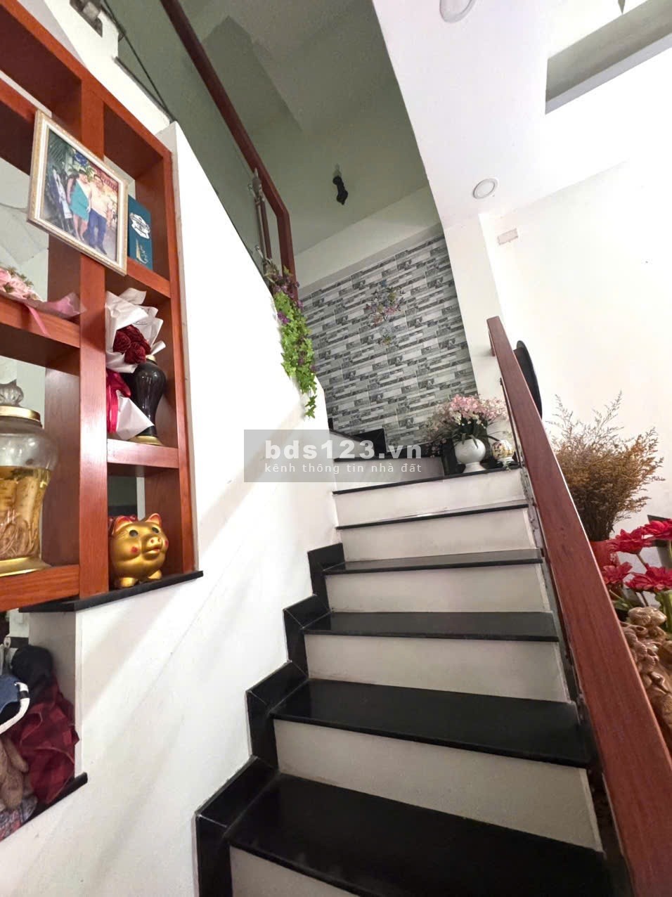 VTL6- BÁN NHÀ 4 x 12 ĐÚC 2 LẦU SÂN THƯỢNG KIÊN CỐ, HẺM 5m…