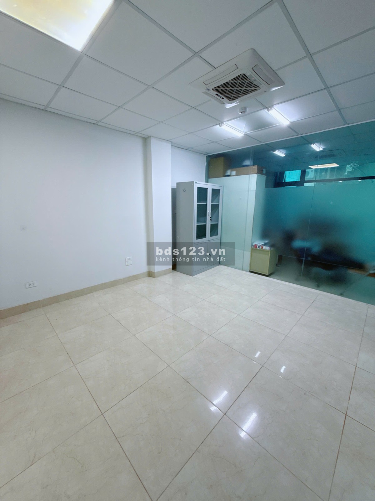 [Nguyễn Tuân, Thanh Xuân, Hà Nội] Cho thuê văn phòng 15m2