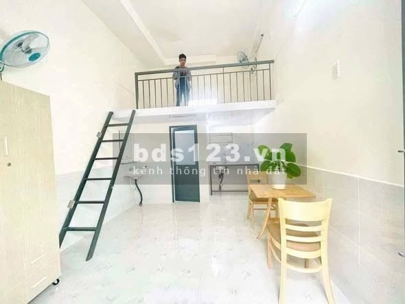 Cho thuê phòng trọ Quận 12: Gác cao, ban công, full nội thất,…