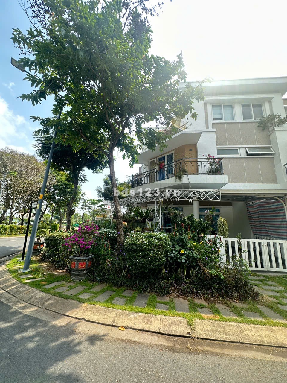 BÁN NHÀ 2 MẶT TIỀN VIEW CÔNG VIÊN - HỒ BƠI DỰ ÁN LOVERA PARK KHANG ĐIỀN BÌNH CHÁNH (VIEW ĐẸP)