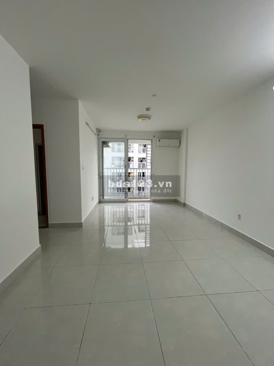 Cho thuê căn hộ Tara Residence Quận 8, Dt : 78m2, 2PN, 2WC, Giá : 9 tr/th