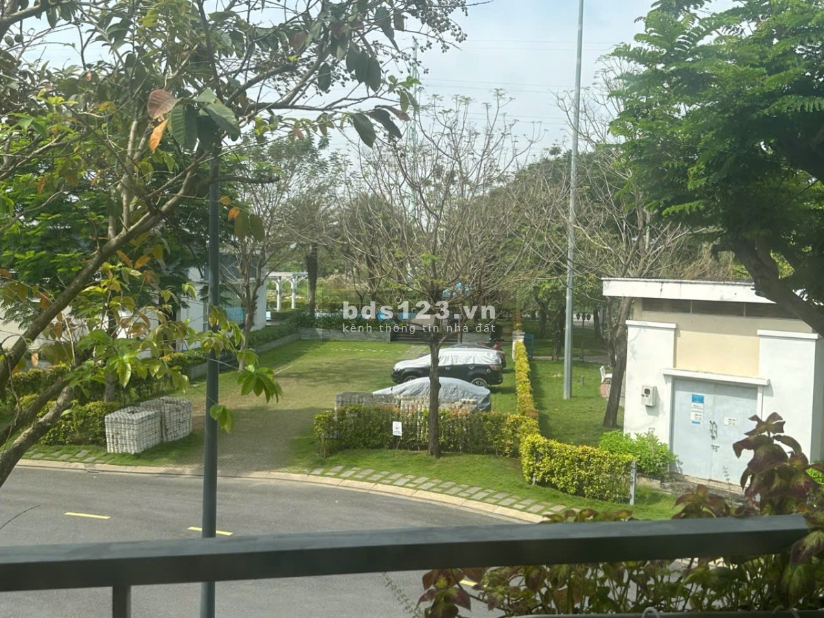 Bán nhà Biệt Thự 2 Mặt Tiền căn góc, View Công Viên Hồ…