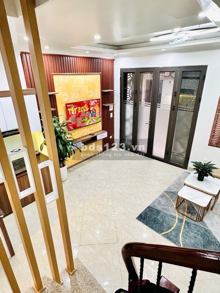 Nhà Đẹp Định Công Thượng – 31m² x 5 Tầng – Mặt Tiền 5m…