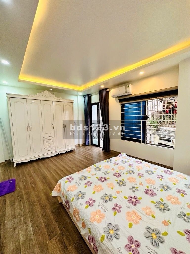 Nhà Đẹp Định Công Thượng – 31m² x 5 Tầng – Mặt Tiền 5m…