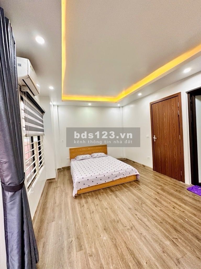 Nhà Đẹp Định Công Thượng – 31m² x 5 Tầng – Mặt Tiền 5m…