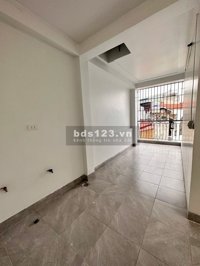 Nhà Đẹp Định Công Thượng – 31m² x 5 Tầng – Mặt Tiền 5m…