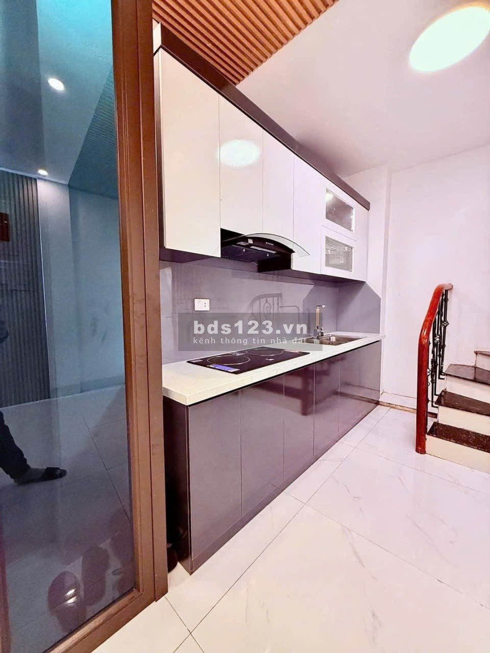 Bán nhà Thanh Xuân 32m2 chỉ 7.7 tỷ, ngõ thông ba gác tránh, gần…