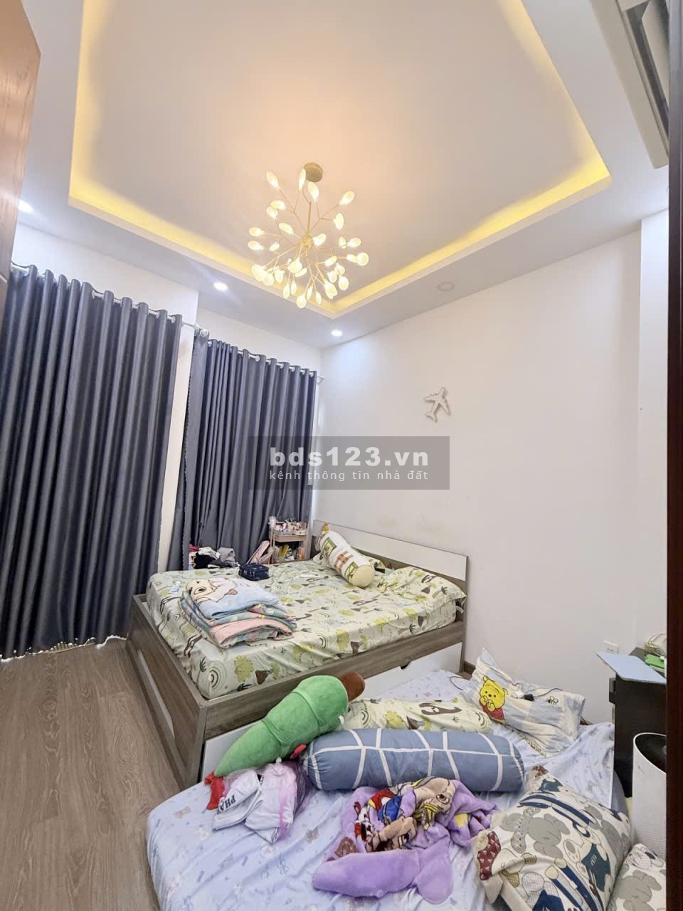 Nhà 3 tầng, ô tô đậu cửa, cạnh ACB bank Phan Huy Ích, 4.95 tỷ