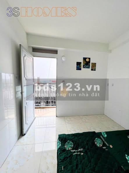 Phòng có ban công tại 37 Hà Huy Giáp, Q12 - Giá 2.6 triệu