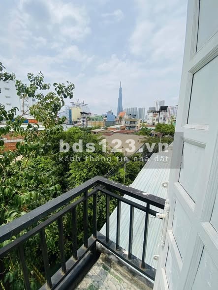 Cho thuê phòng có ban công thoáng mát Ung Văn Khiêm, P25, Bình Thạnh