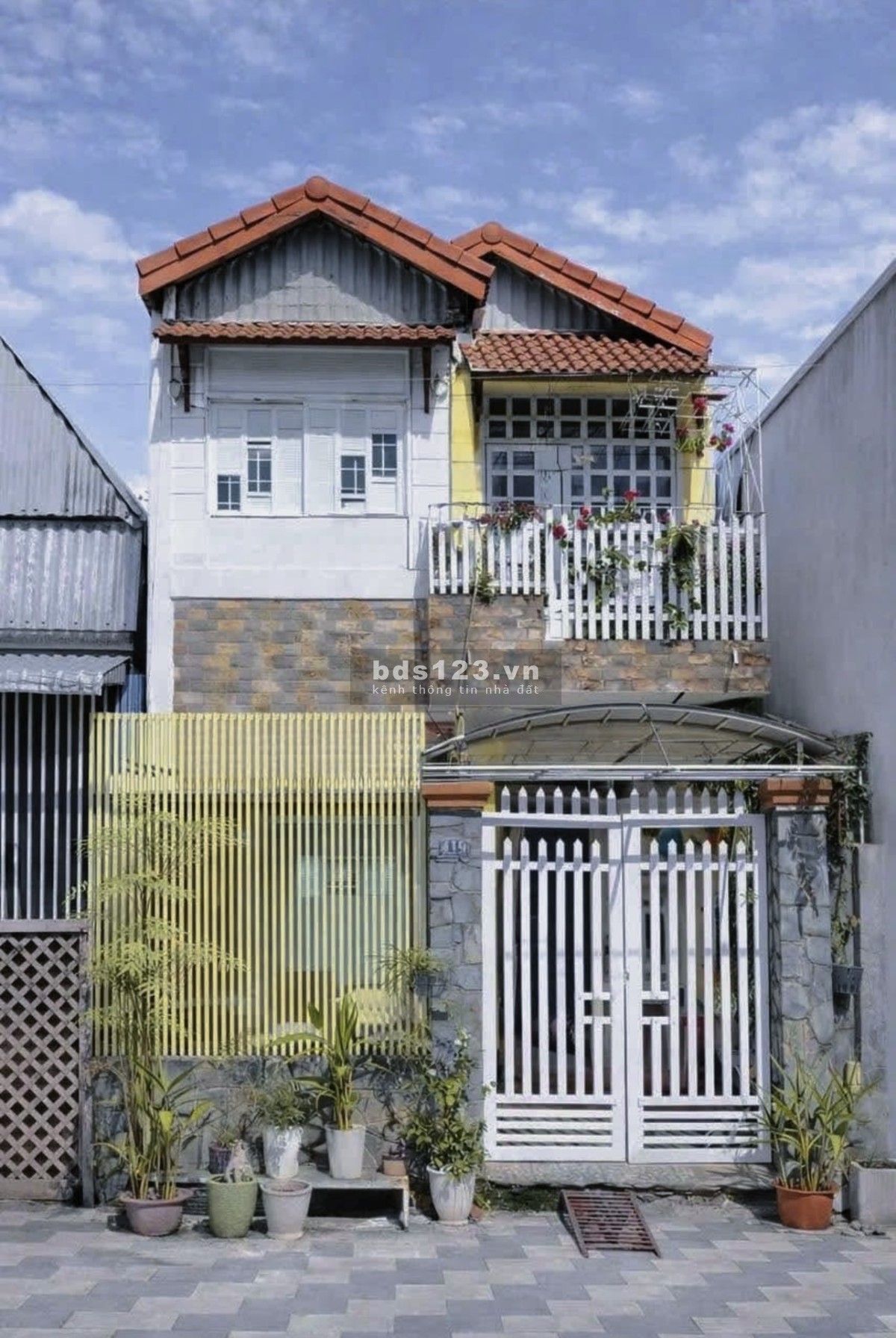 Bán nhà lầu đường nhựa Xuân An Phan Thiết cũ