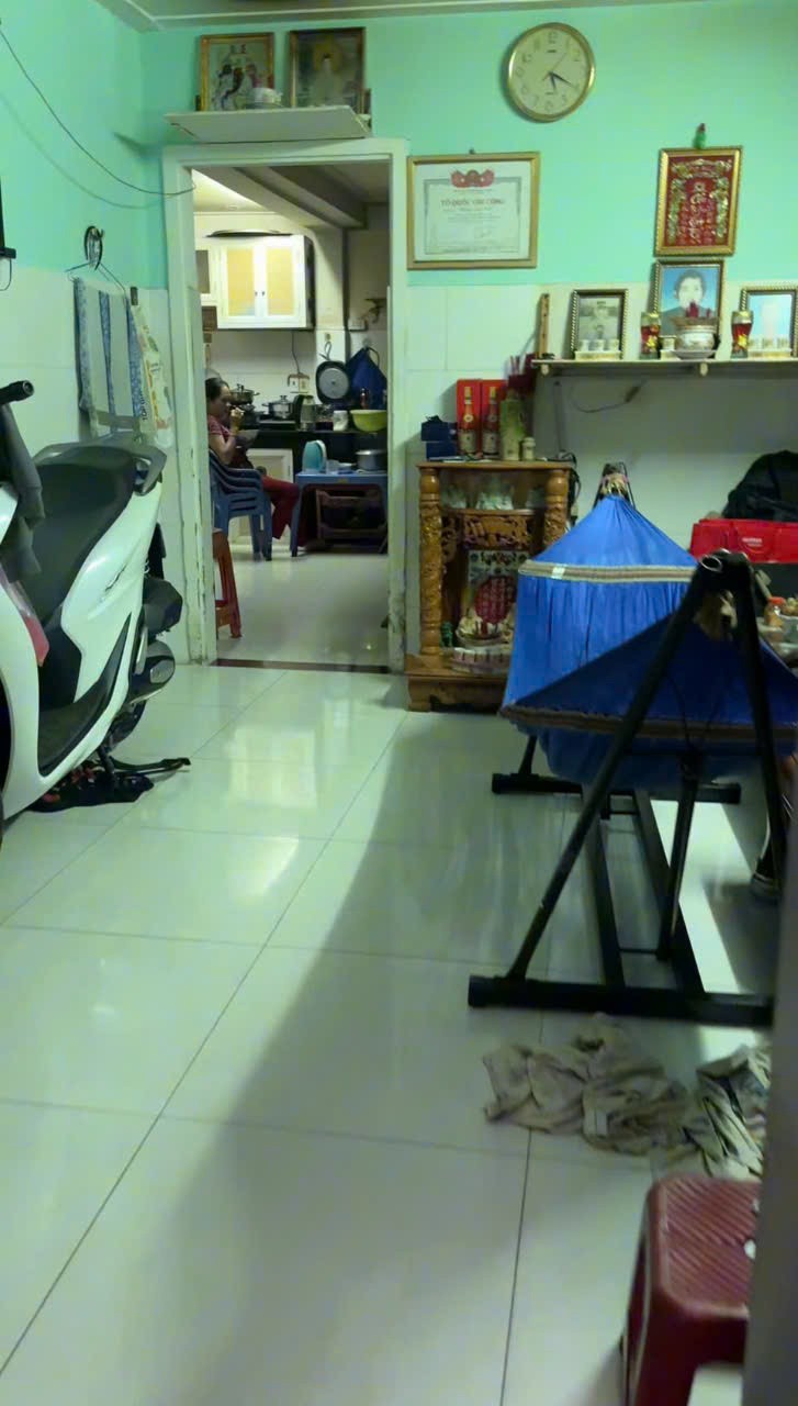 Bán nhà 4PN, diện tích lớn nở hậu (7x11) Bình Đông P.Phú…