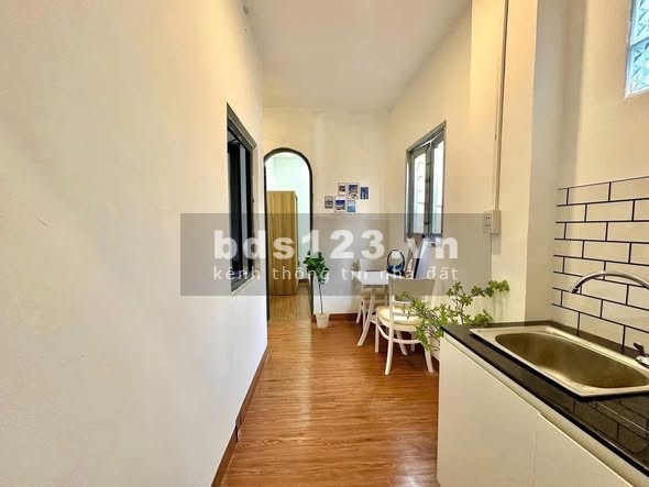 Cho thuê căn hộ 2PN gần Cầu Thị Nghè, Bình Thạnh - Giá 5.5…