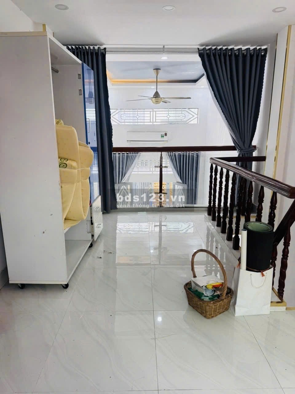 Nhà 3 tầng gần mặt tiền, sau Toyota Lê Trọng Tấn, 4.05 tỷ