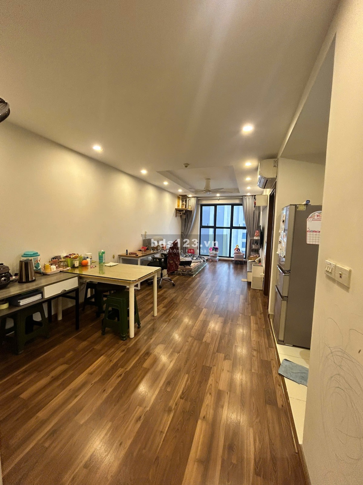 Bán nhanh căn hộ 2pn dự án goldmark city, View đẹp , full đồ