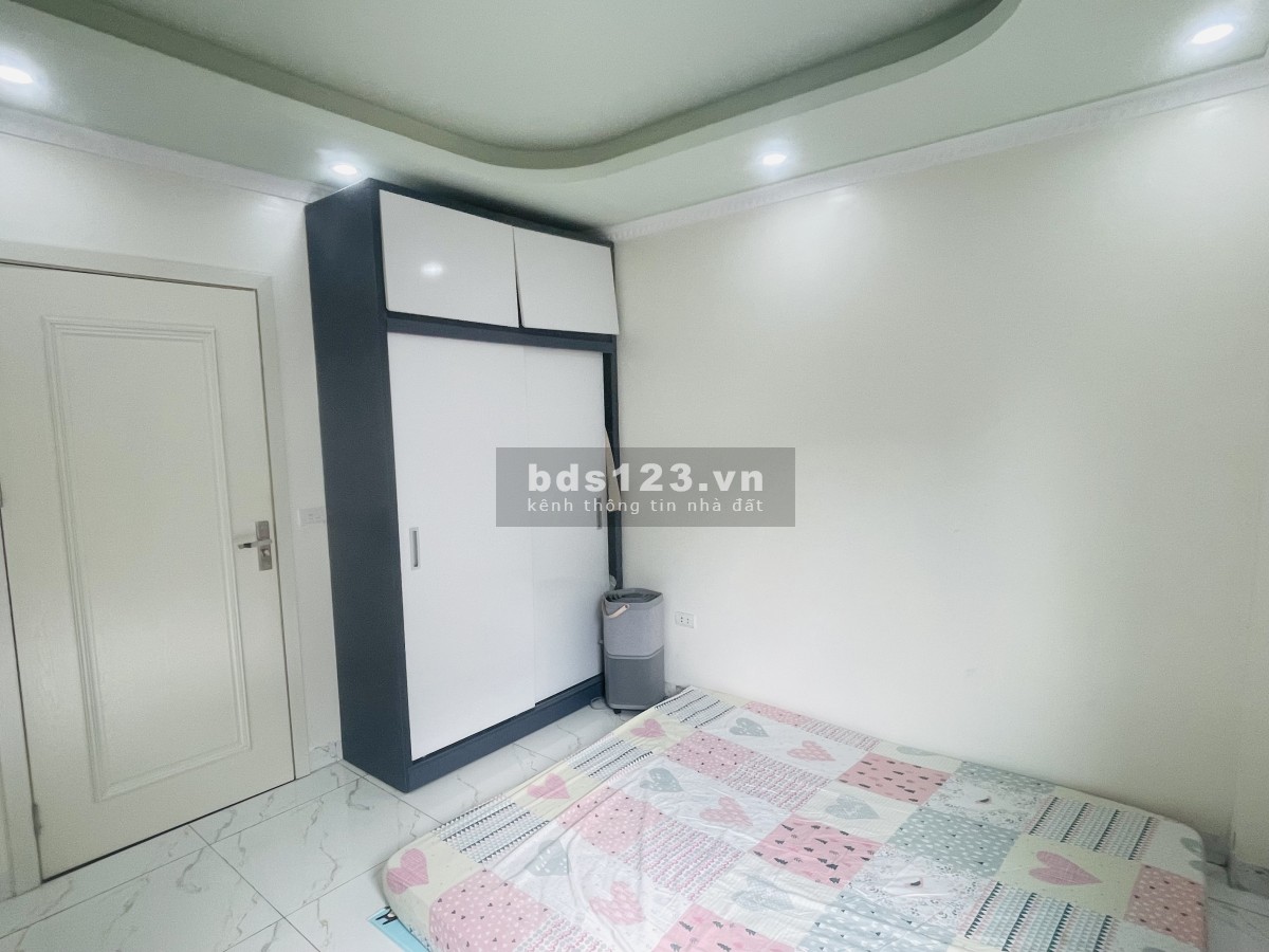 Bán nhà tổng 65m2, có sân để xe rộng rãi ở số 77, tổ 13 kiến Hưng, HD,sát khu đô thị xala, viện 103