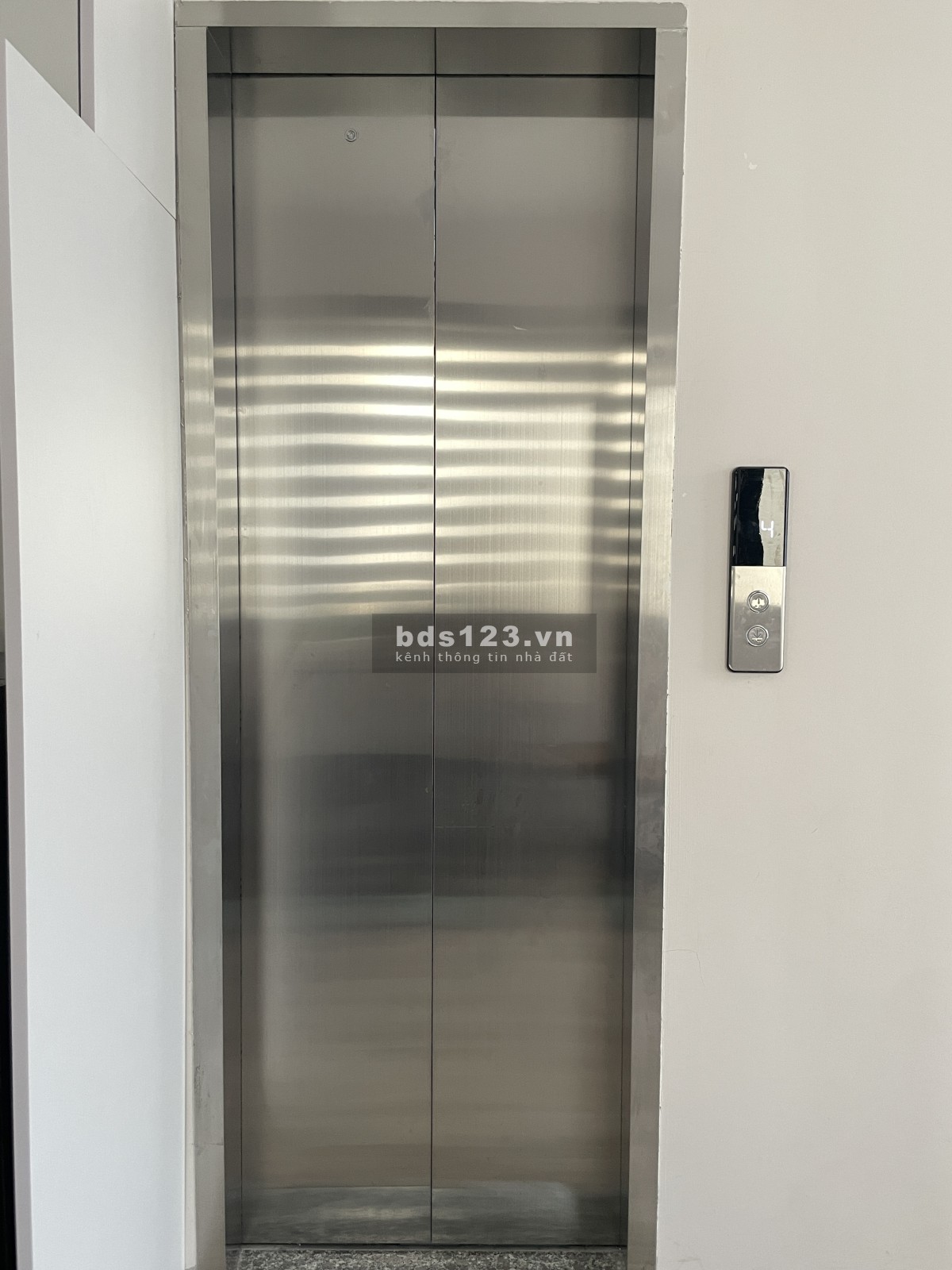 Cho thuê 1 tầng riêng (t4 biệt thự 5 tầng) full nội thất,…