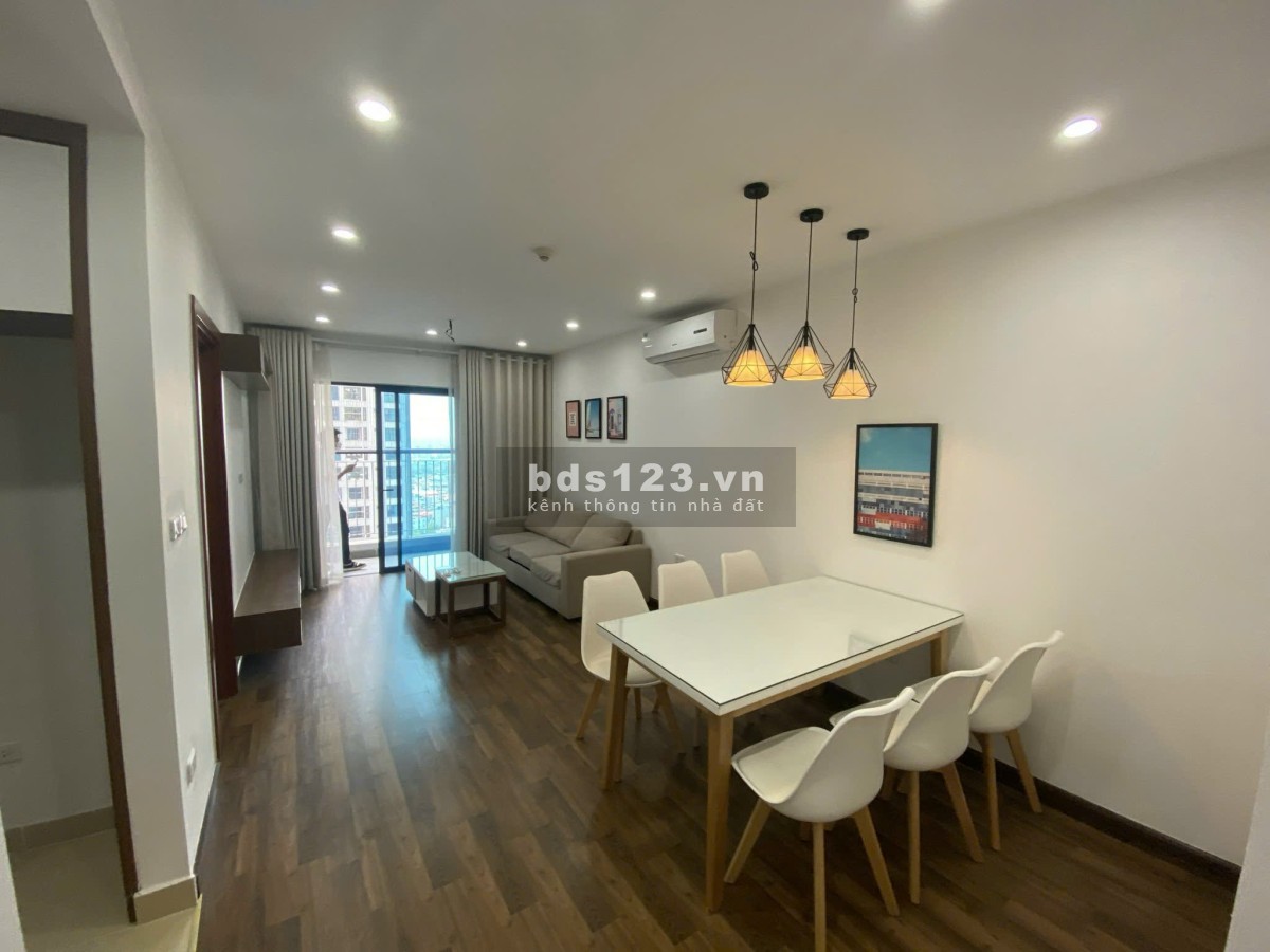 Căn hộ 2PN 2VS tại Goldmark City Toà S4 - Tầng trung cần bán