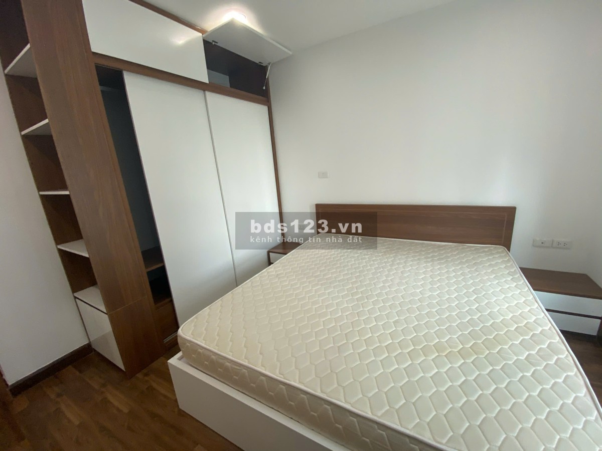 Căn hộ 2PN 2VS tại Goldmark City Toà S4 - Tầng trung cần bán