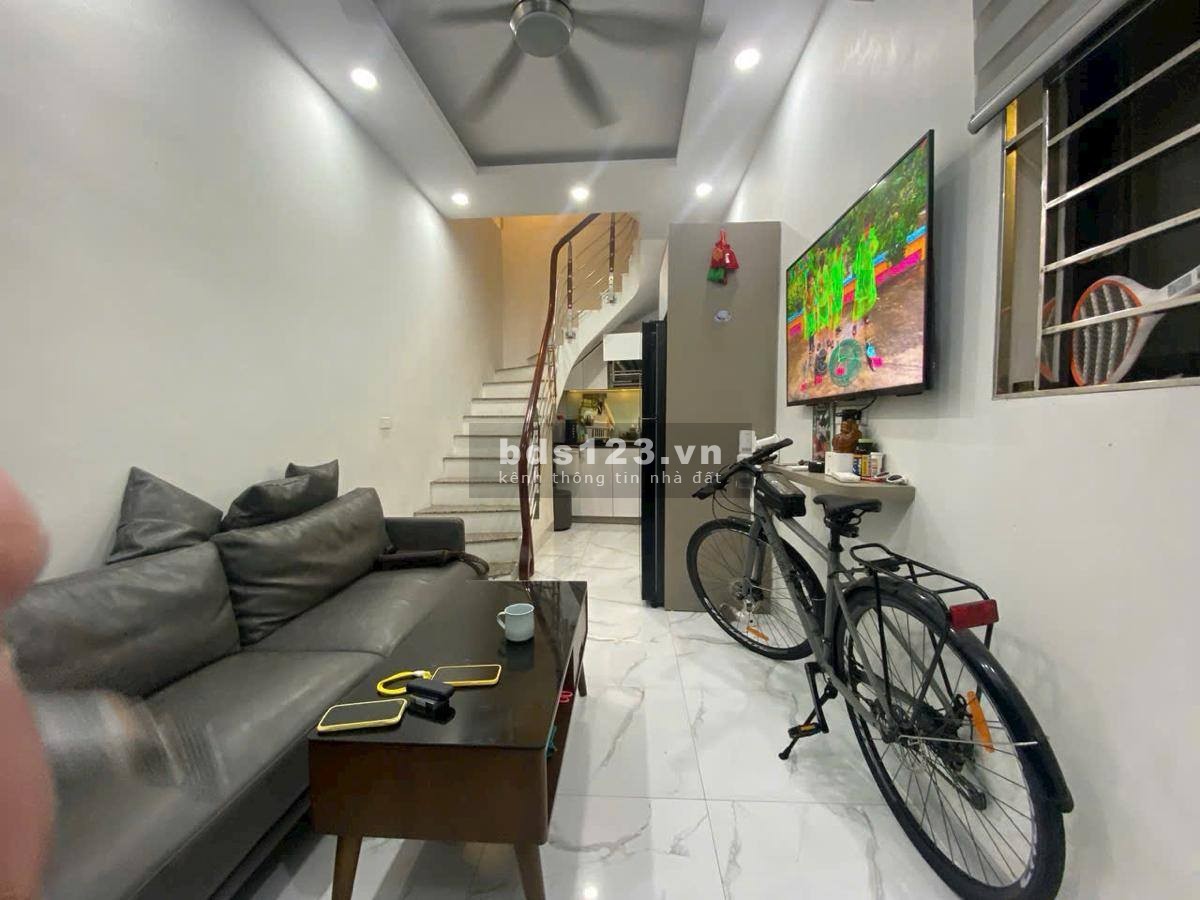 Bán Nhà Hoàng Hoa Thám Trung Tâm Ba Đình Vị Trí Đẹp 3 Góc…