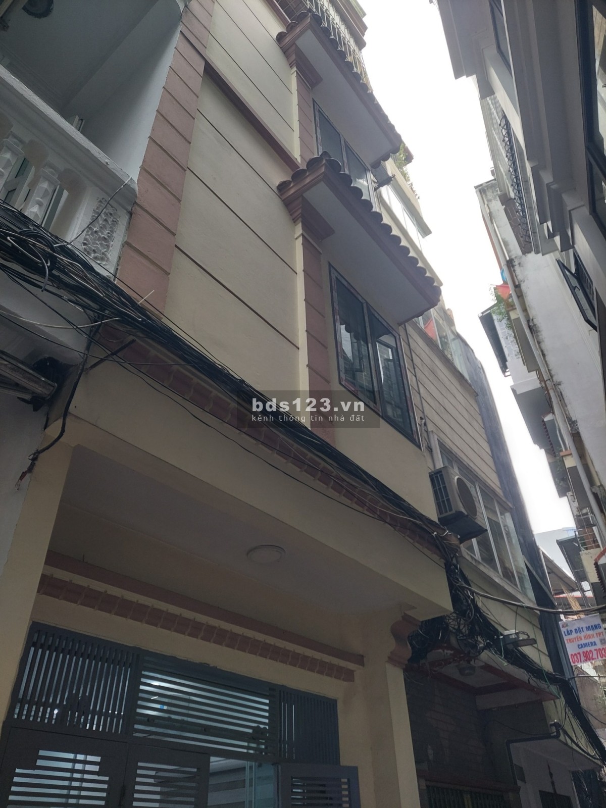 Bán Nhà Hoàng Hoa Thám Trung Tâm Ba Đình Vị Trí Đẹp 3 Góc…