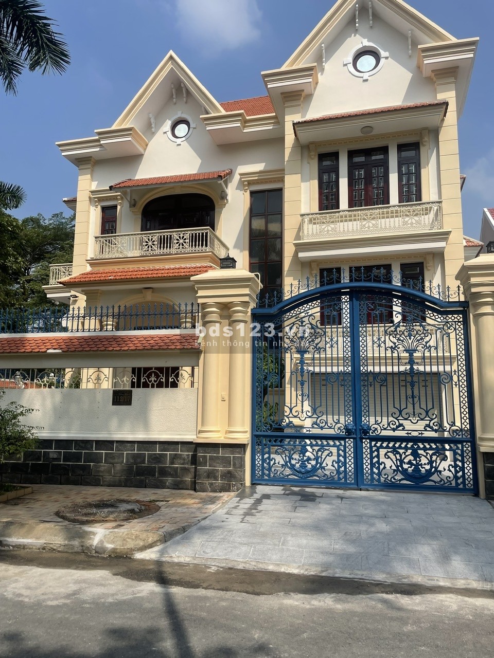 Cho thuê biệt thự gần sông, khí hậu mát mẻ quanh năm