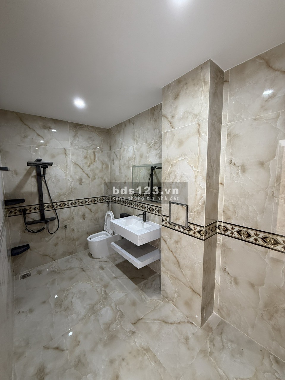 Bán nhà phố full nội thất sẵn sổ, dự án Thành Phố Cà Phê