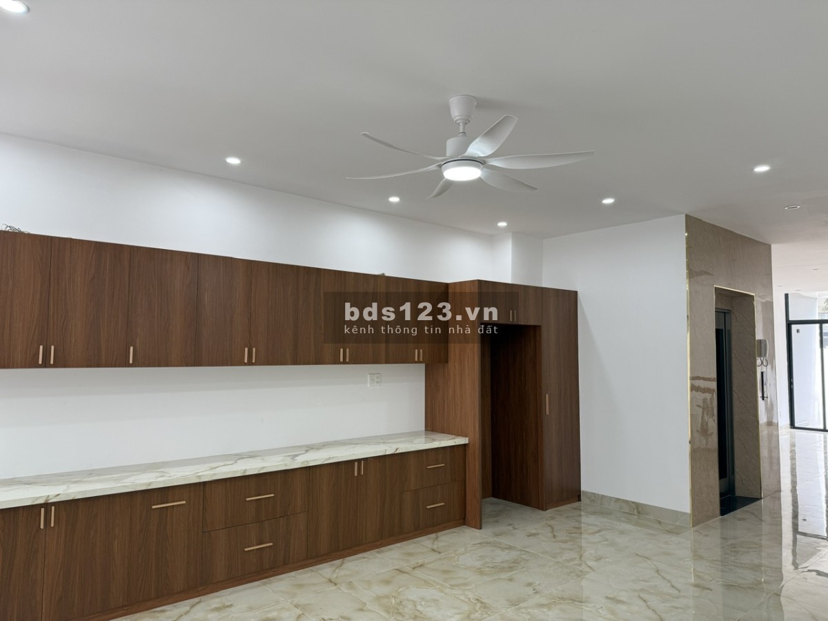 Bán nhà phố full nội thất sẵn sổ, dự án Thành Phố Cà Phê