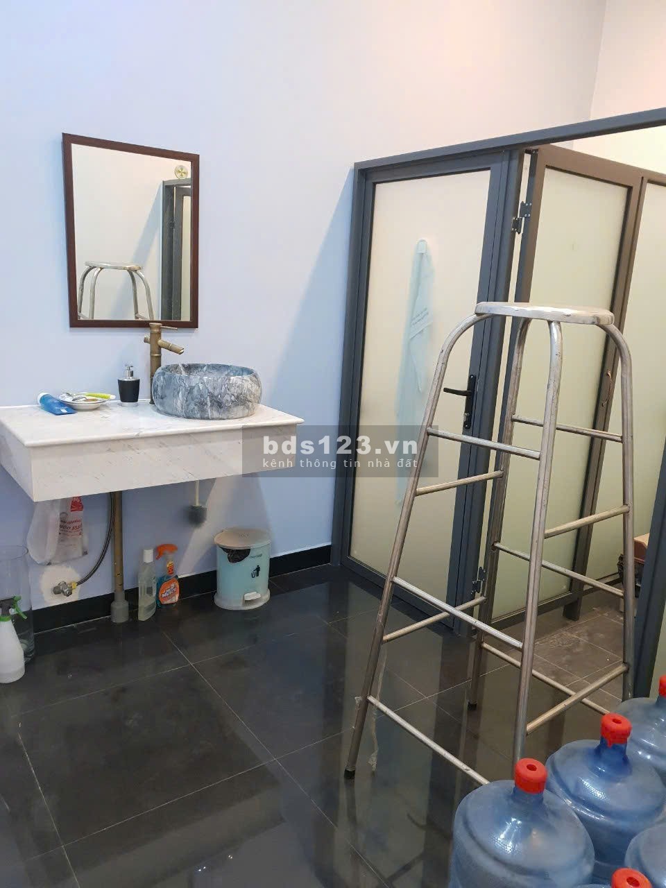 Cho thuê nhà mặt bằng Kinh Doanh 72 m2 đường Hoàng Cầm,Thủ Đức