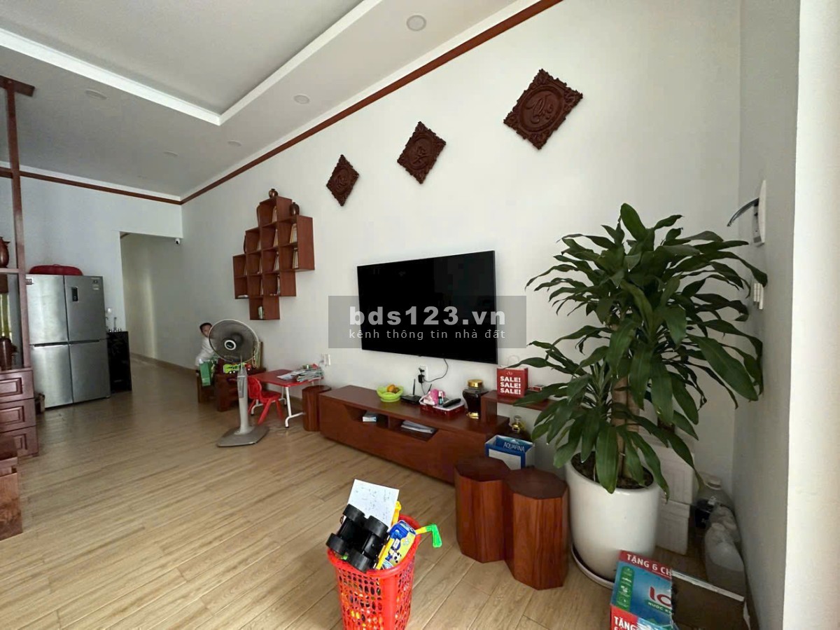 Bán nhà mặt tiền đường Lương Thế VInh giá tốt chỉ 5.5 tỷ