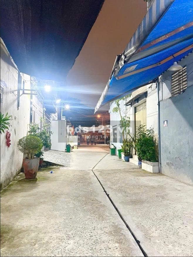 Bán hoặc cho thuê nhà hẻm xe tải Đô Đốc Long Tân Phú 2PN, 2WC