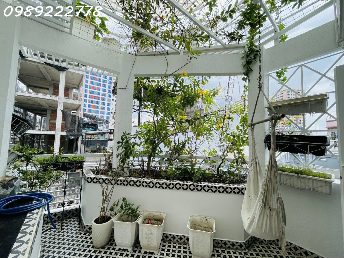 Lê Văn Sỹ P12 - 3.6x10, 5 Tầng, 6PN 7WC Xe Hơi Tới Nhà 2 Sân…