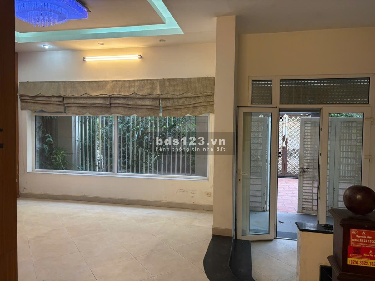 Cho thuê nhà 5 tầng ngõ ô tô phố Giảng Võ, Hà Nội