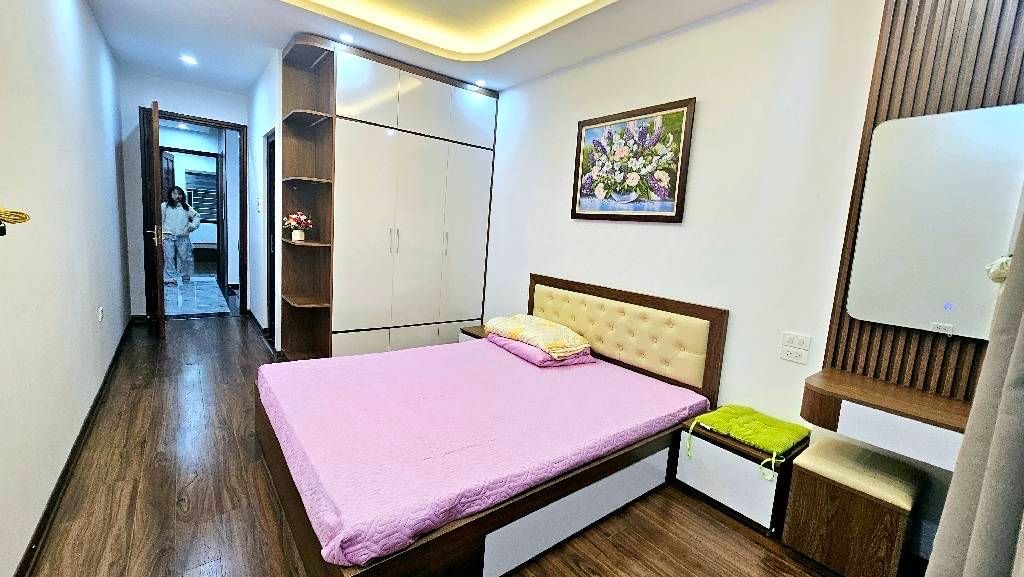 Bán nhà Văn Cao DT 45m x5 tầng 16,8 tỷ ngõ 3m thông, cách ô tô…